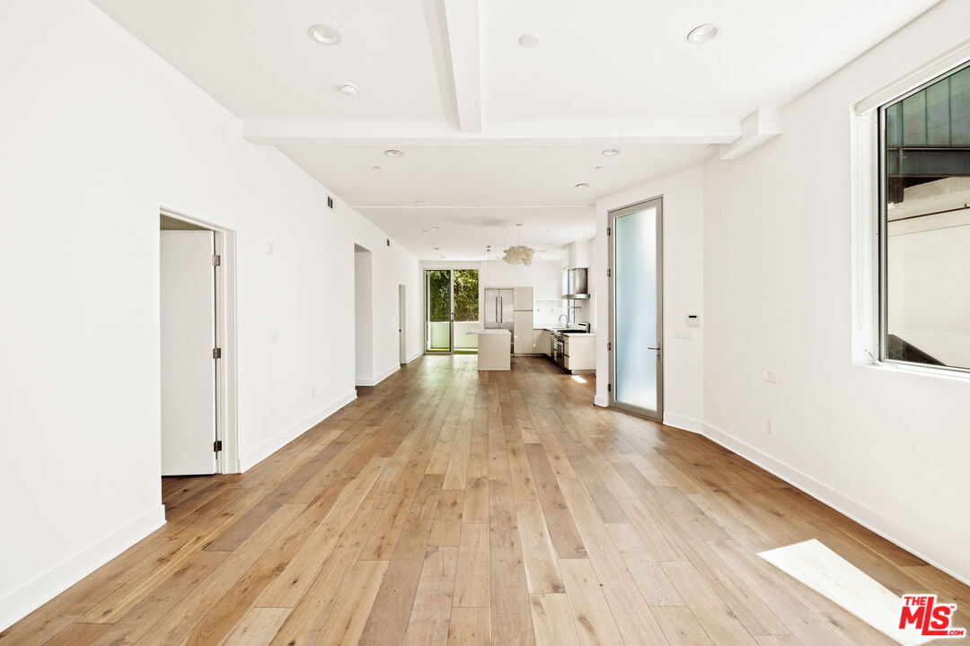 616 N Croft Ave Unit: 6, West Hollywood 