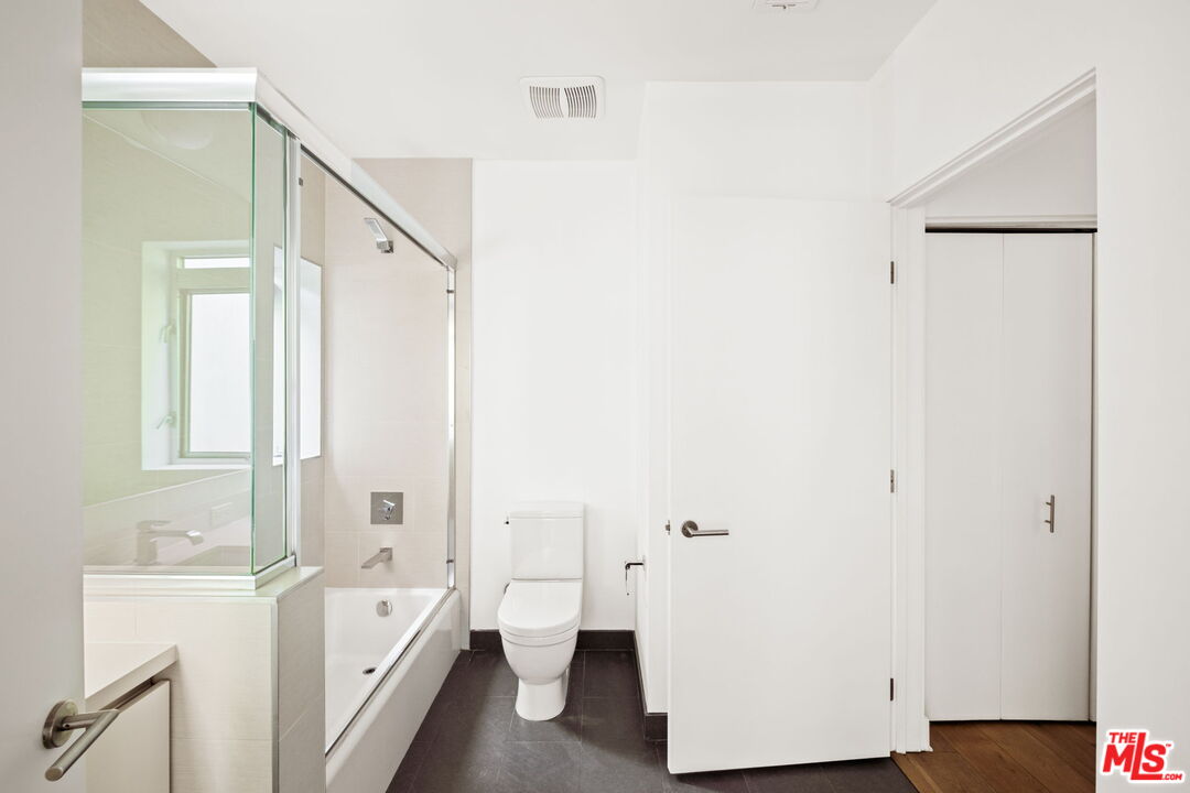 616 N Croft Ave Unit: 6, West Hollywood 