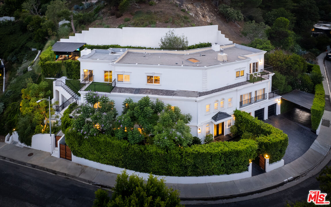 2209 Banyan Dr, Brentwood