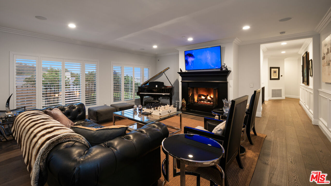 2209 Banyan Dr, Brentwood