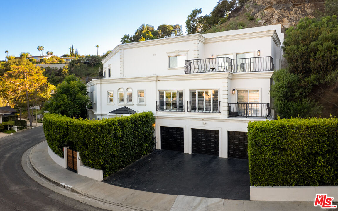 2209 Banyan Dr, Brentwood