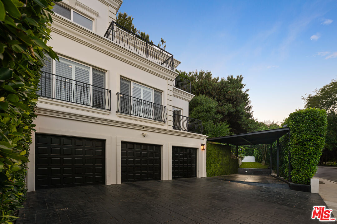 2209 Banyan Dr, Brentwood