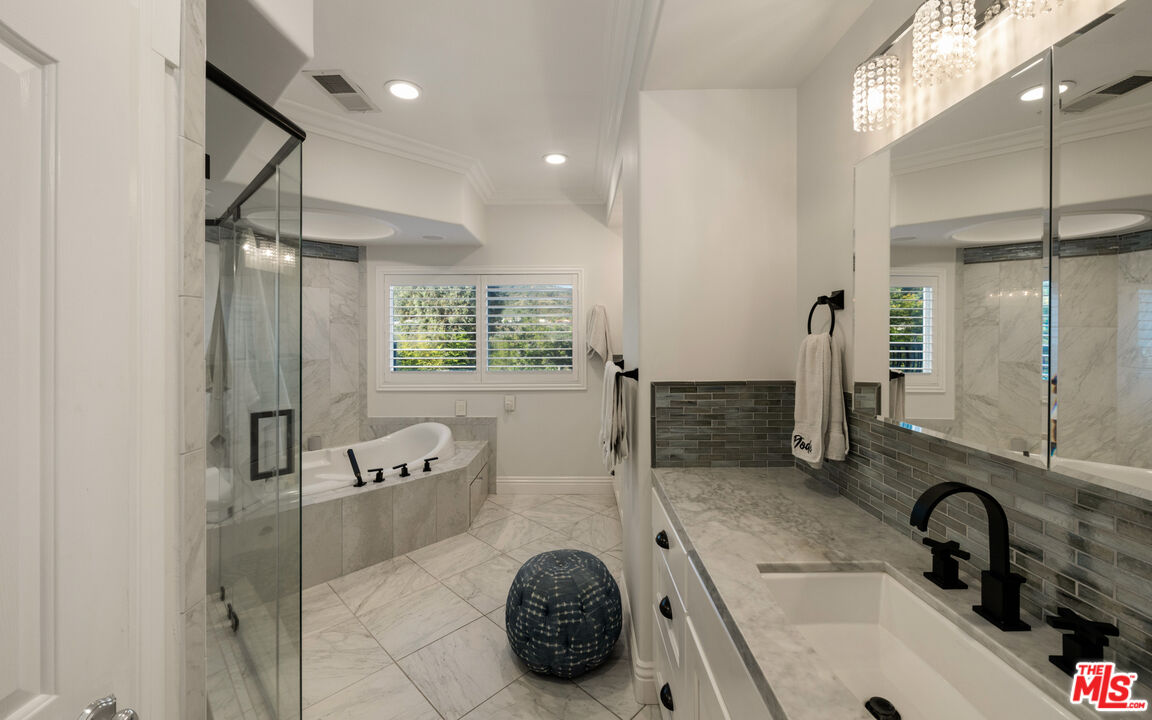 2209 Banyan Dr, Brentwood