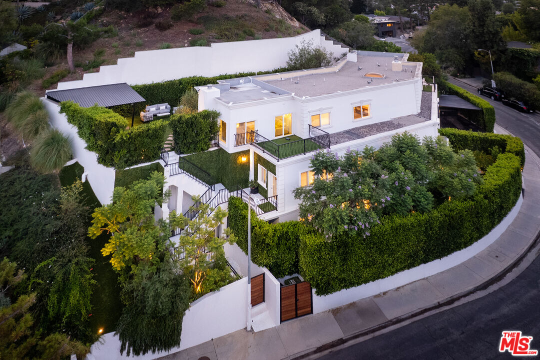 2209 Banyan Dr, Brentwood