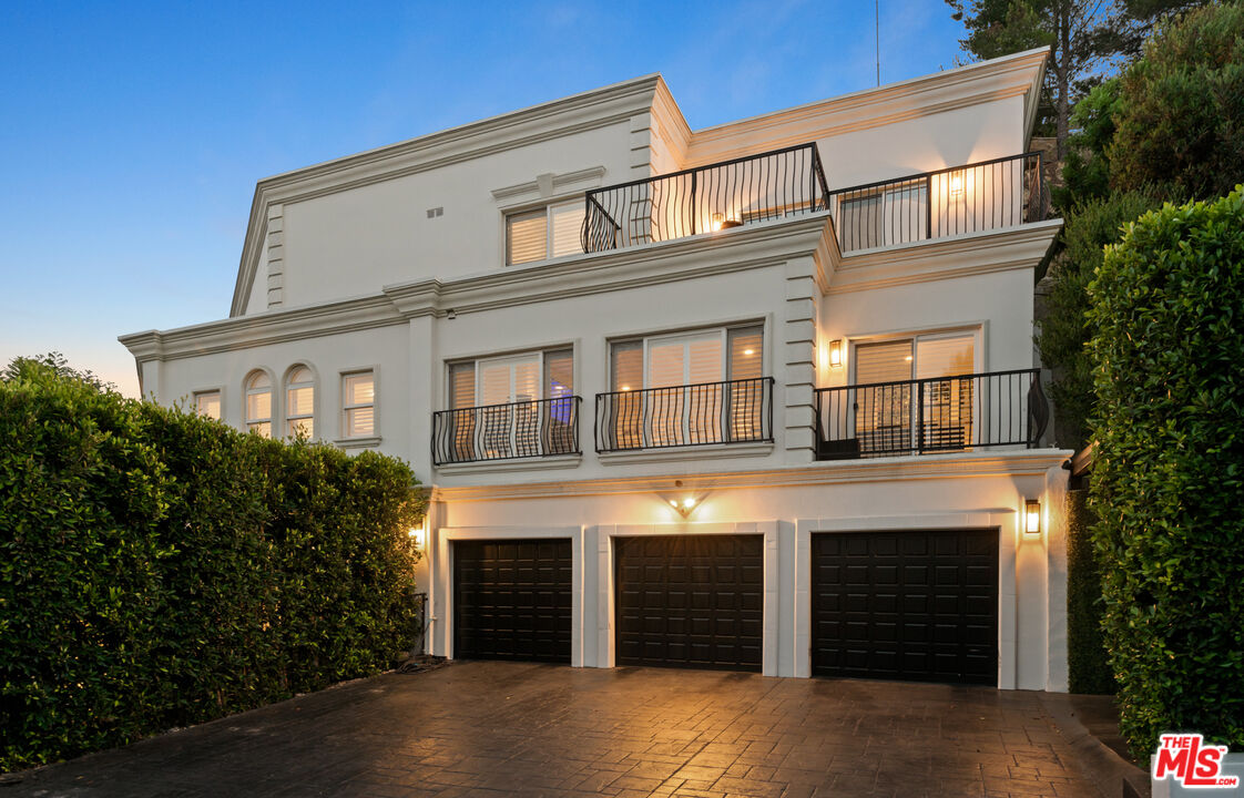 2209 Banyan Dr, Brentwood