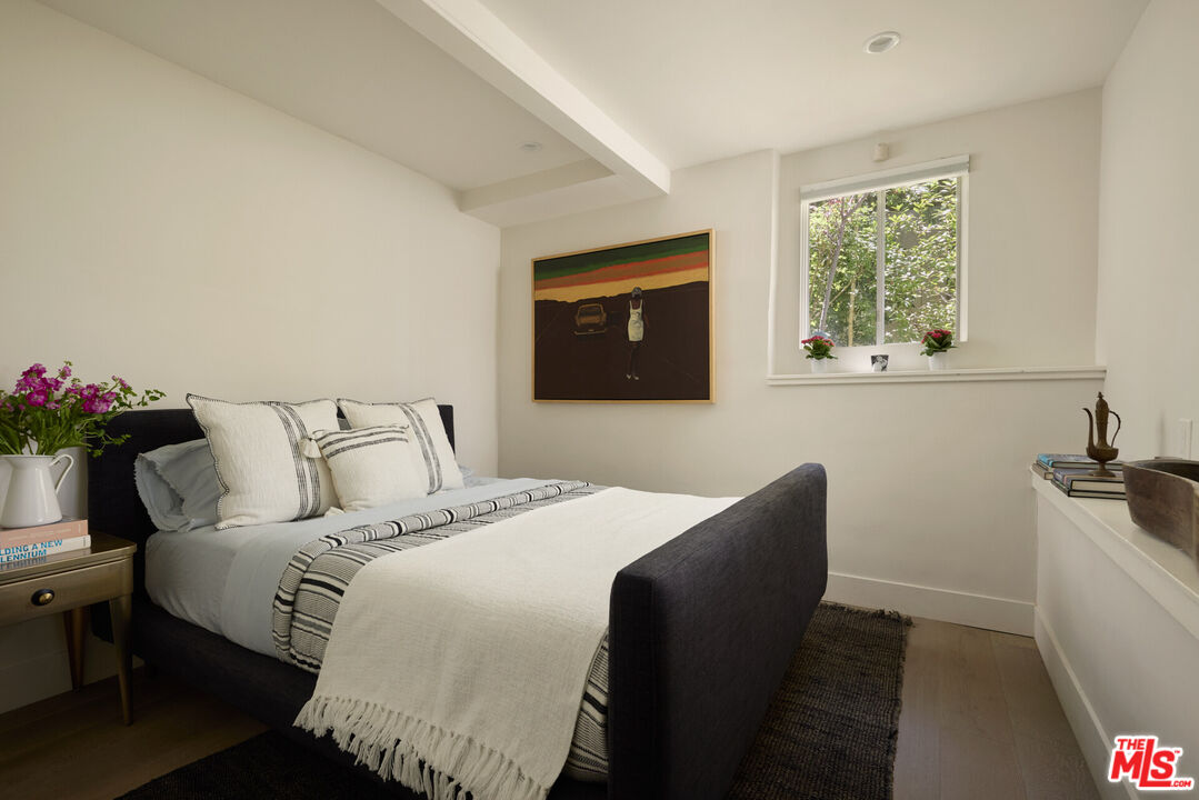 28918 Palisades Dr, Lake Arrowhead 