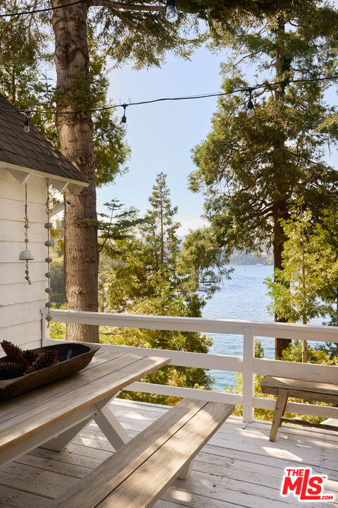 28918 Palisades Dr, Lake Arrowhead 