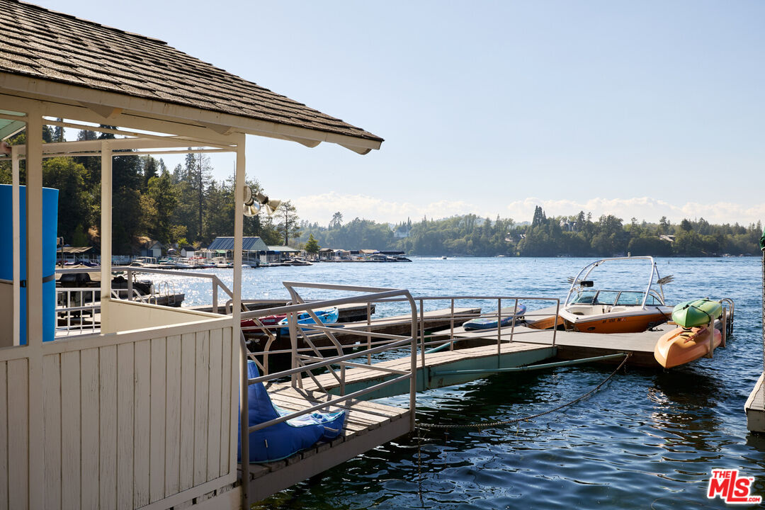 28918 Palisades Dr, Lake Arrowhead 