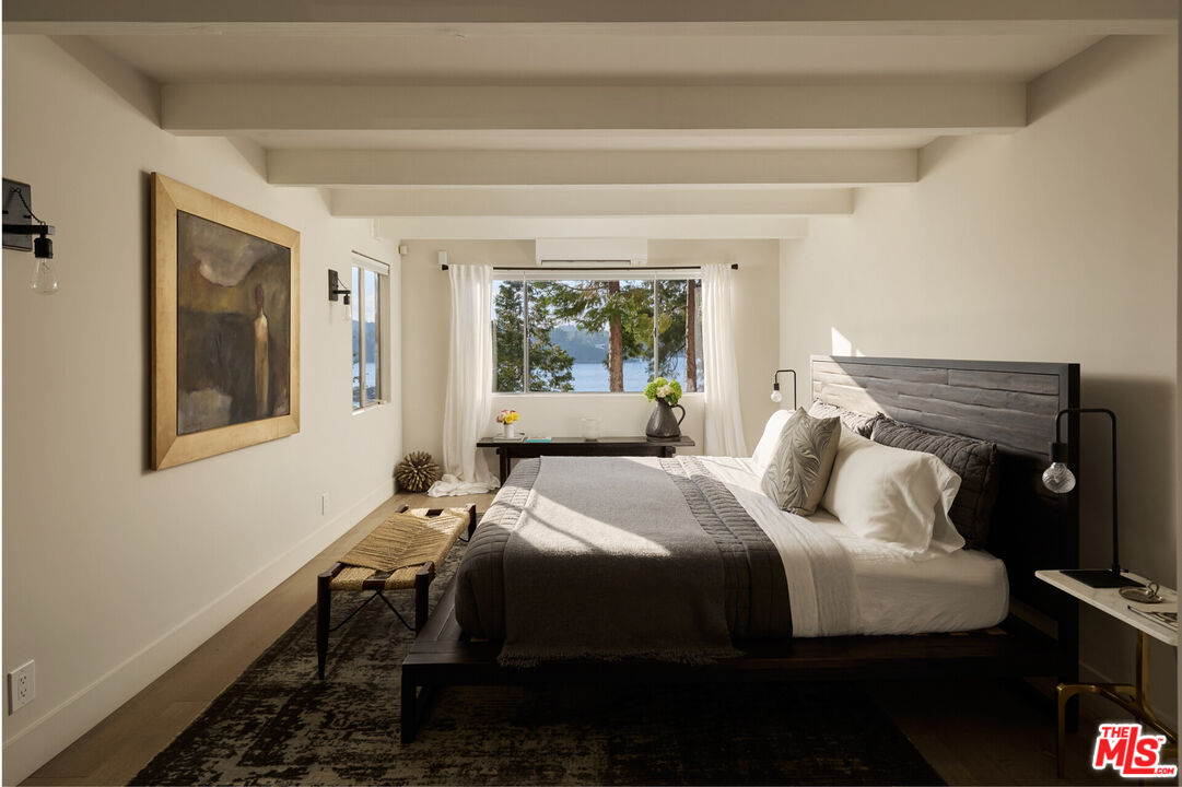 28918 Palisades Dr, Lake Arrowhead 