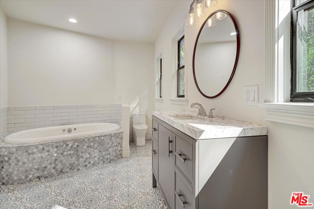 7450 Palo Vista Dr