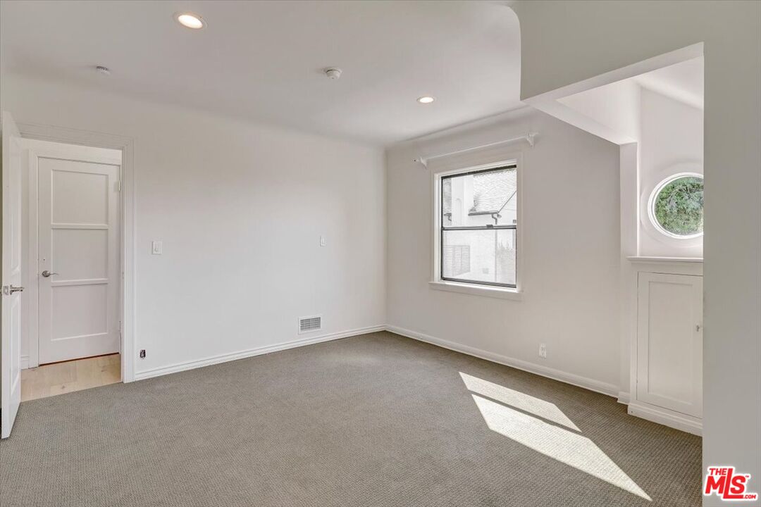 7450 Palo Vista Dr