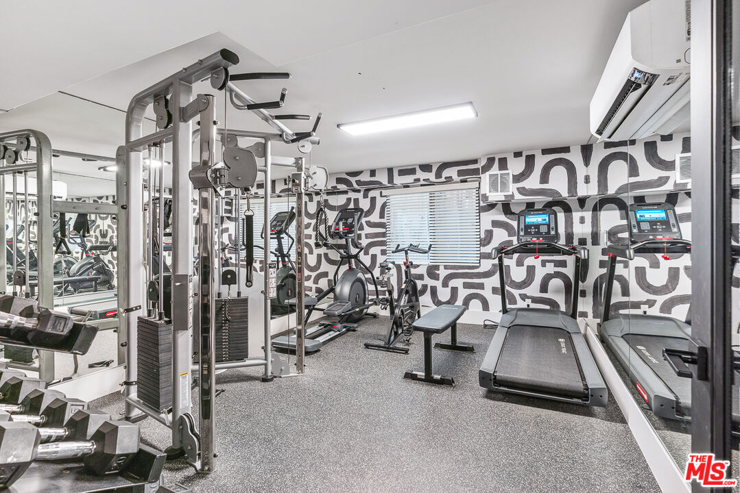 12320 MONTANA AVE Unit: 110