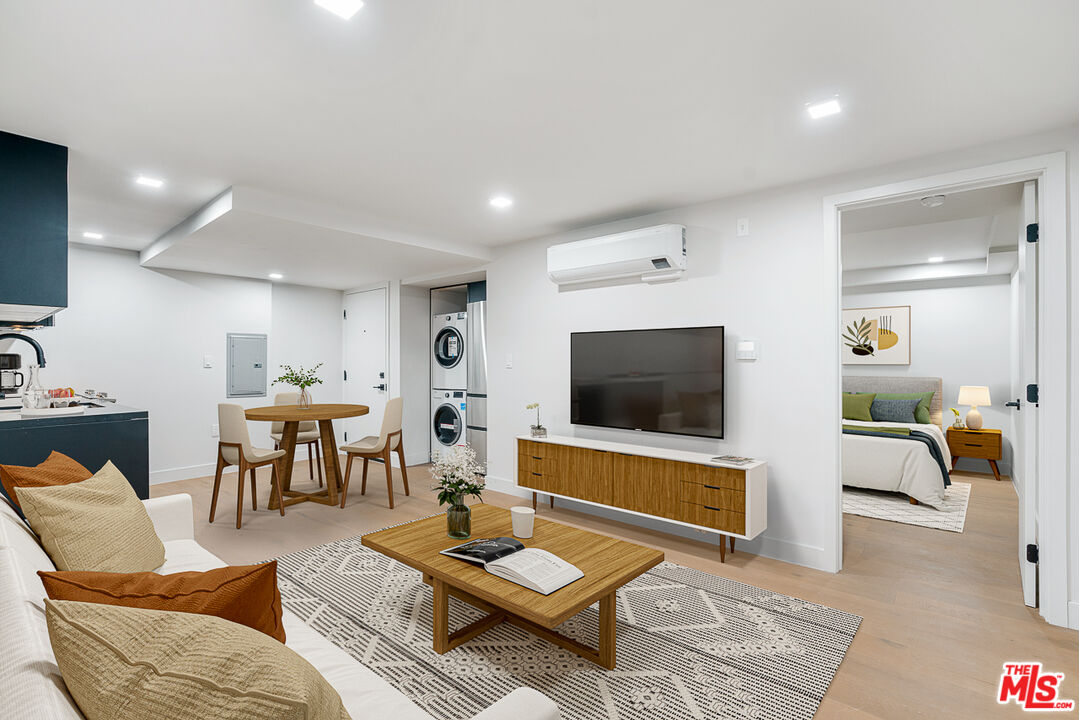 12320 MONTANA AVE Unit: 110