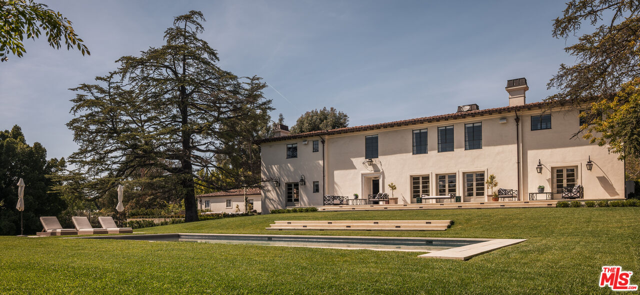 115 N Carolwood Dr, Holmby Hills