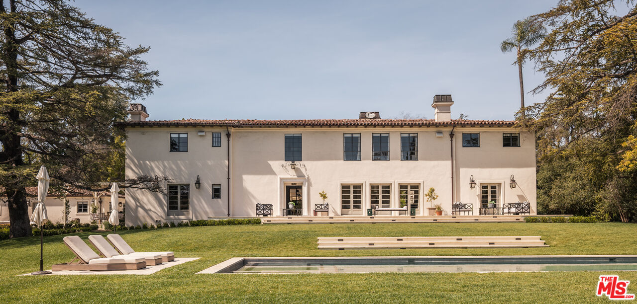 115 N Carolwood Dr, Holmby Hills