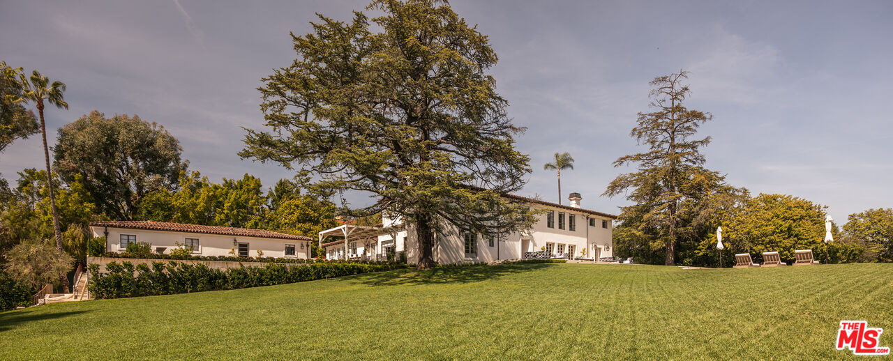 115 N Carolwood Dr, Holmby Hills