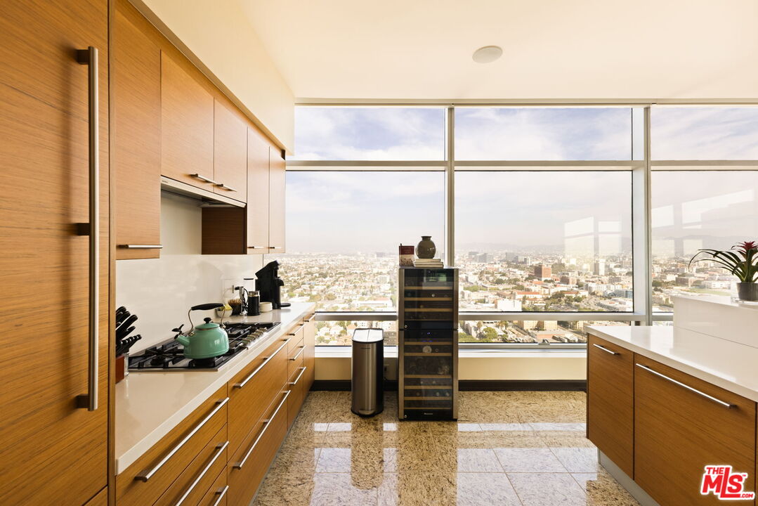 900 W Olympic Blvd Unit: 33J, Downtown LA