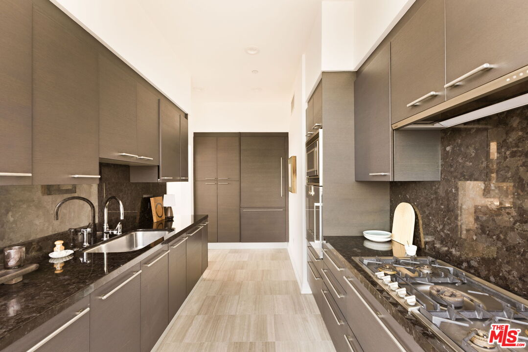 900 W Olympic Blvd Unit: 33K, Downtown LA