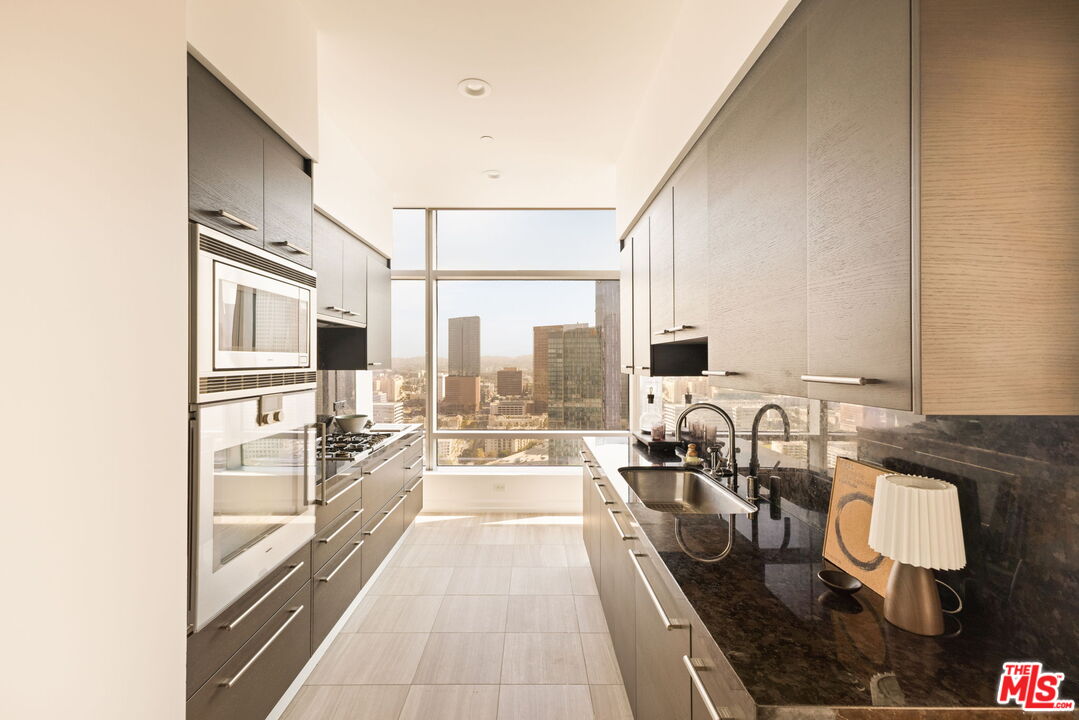 900 W Olympic Blvd Unit: 33K, Downtown LA