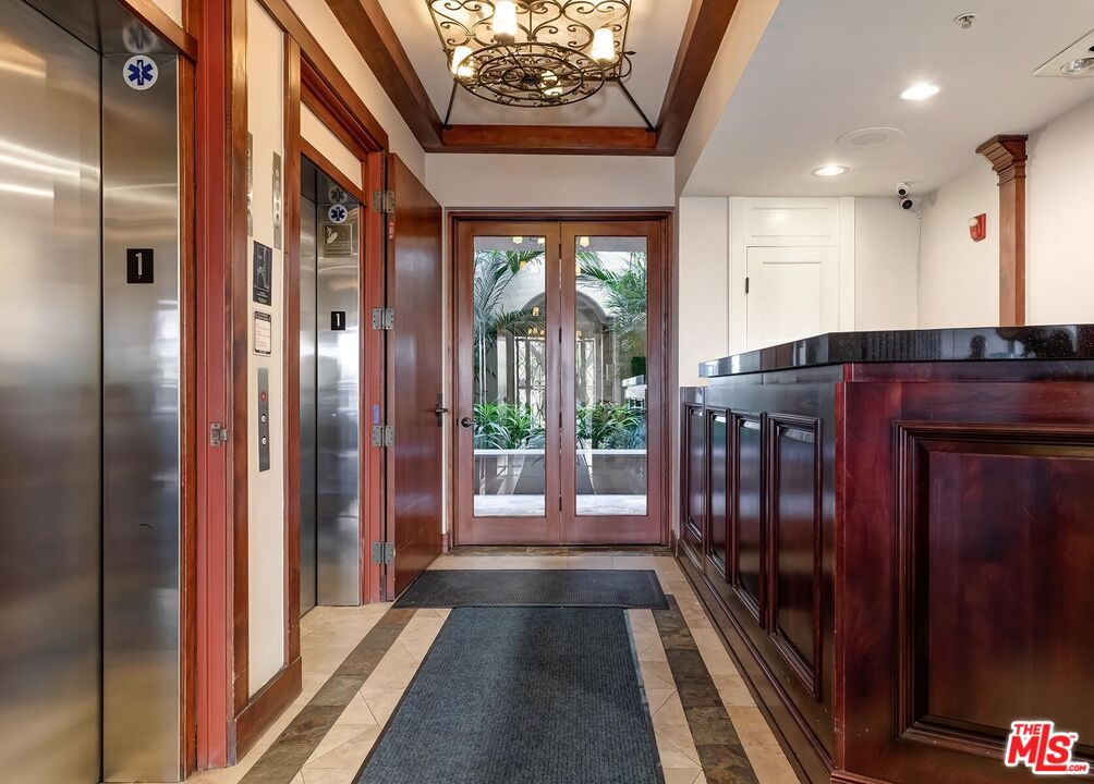 411 N Oakhurst Dr Unit: 106, Beverly Hills