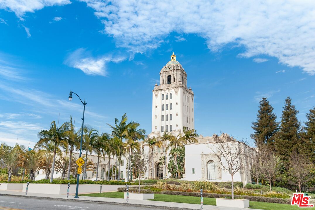 411 N Oakhurst Dr Unit: 106, Beverly Hills