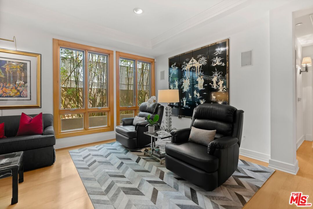 411 N Oakhurst Dr Unit: 106, Beverly Hills