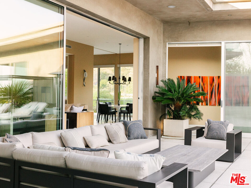 1470 CARLA RDG, Beverly Hills