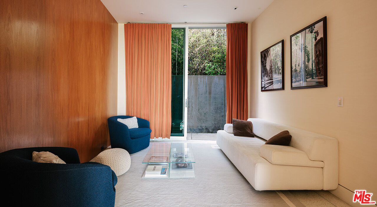 1470 CARLA RDG, Beverly Hills