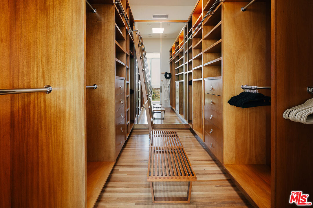 1470 CARLA RDG, Beverly Hills