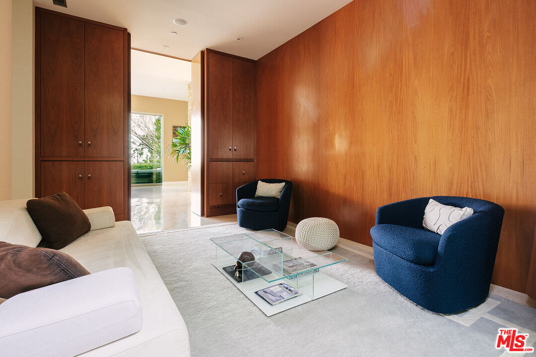 1470 CARLA RDG, Beverly Hills