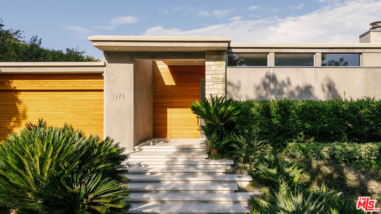 1470 CARLA RDG, Beverly Hills