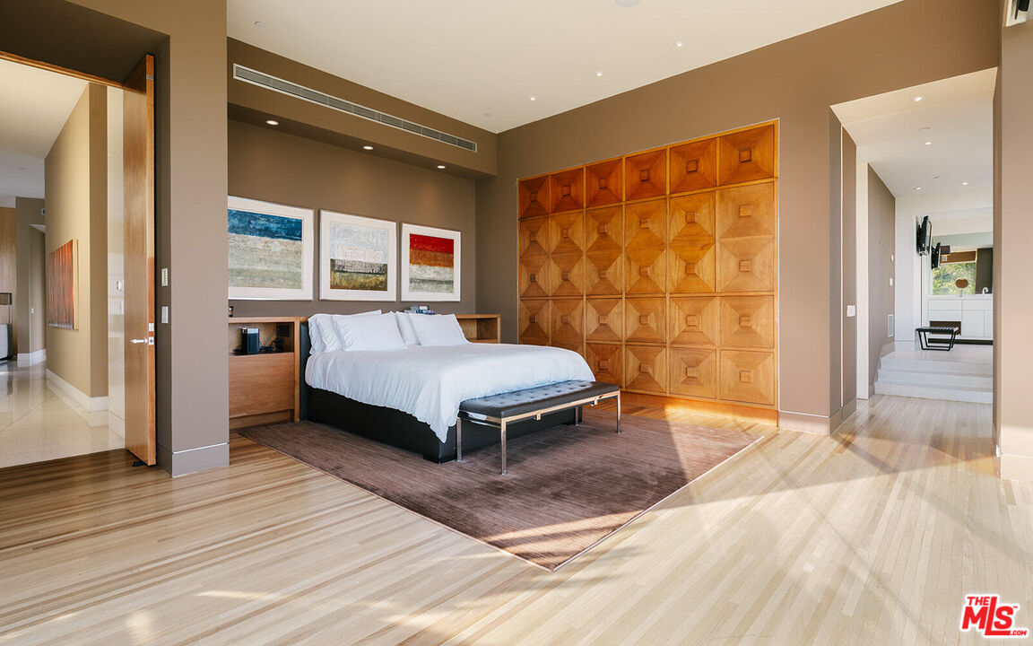 1470 CARLA RDG, Beverly Hills