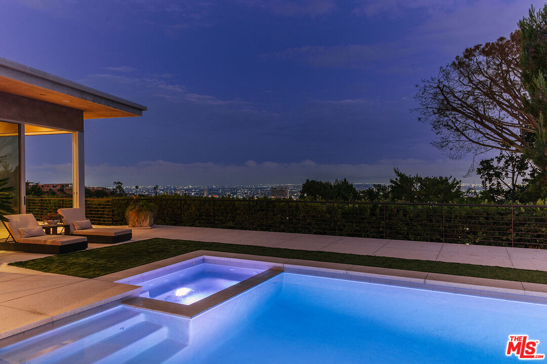 1470 CARLA RDG, Beverly Hills