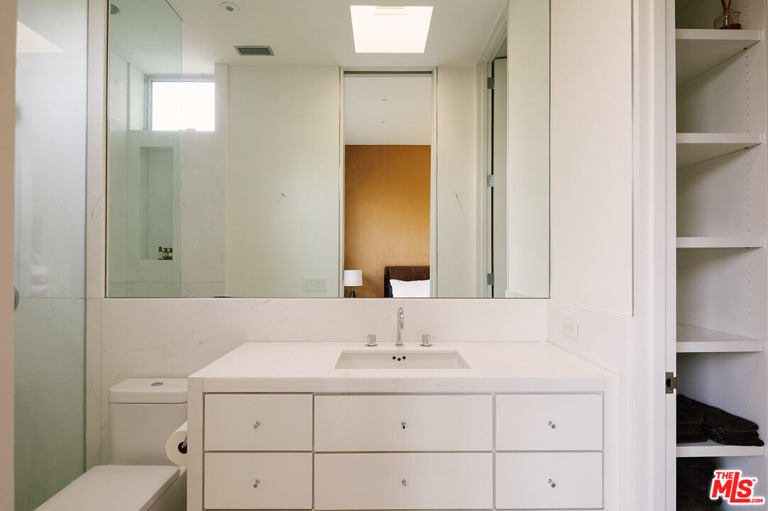 1470 CARLA RDG, Beverly Hills