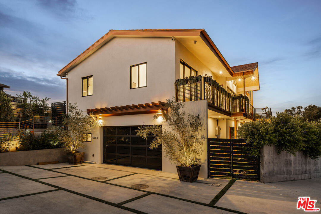 5904 Kanan Dume Rd, Malibu 