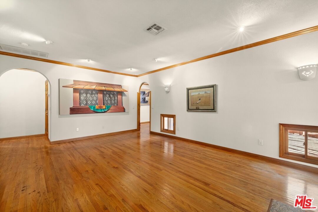 601 N Marquette St, Pacific Palisades