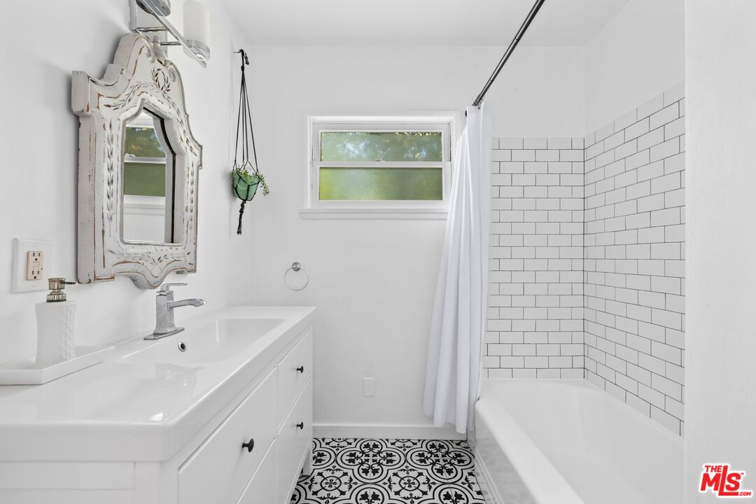 1808 Navy St, Santa Monica 