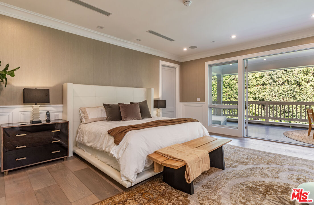 1000 N Norman Pl, Brentwood