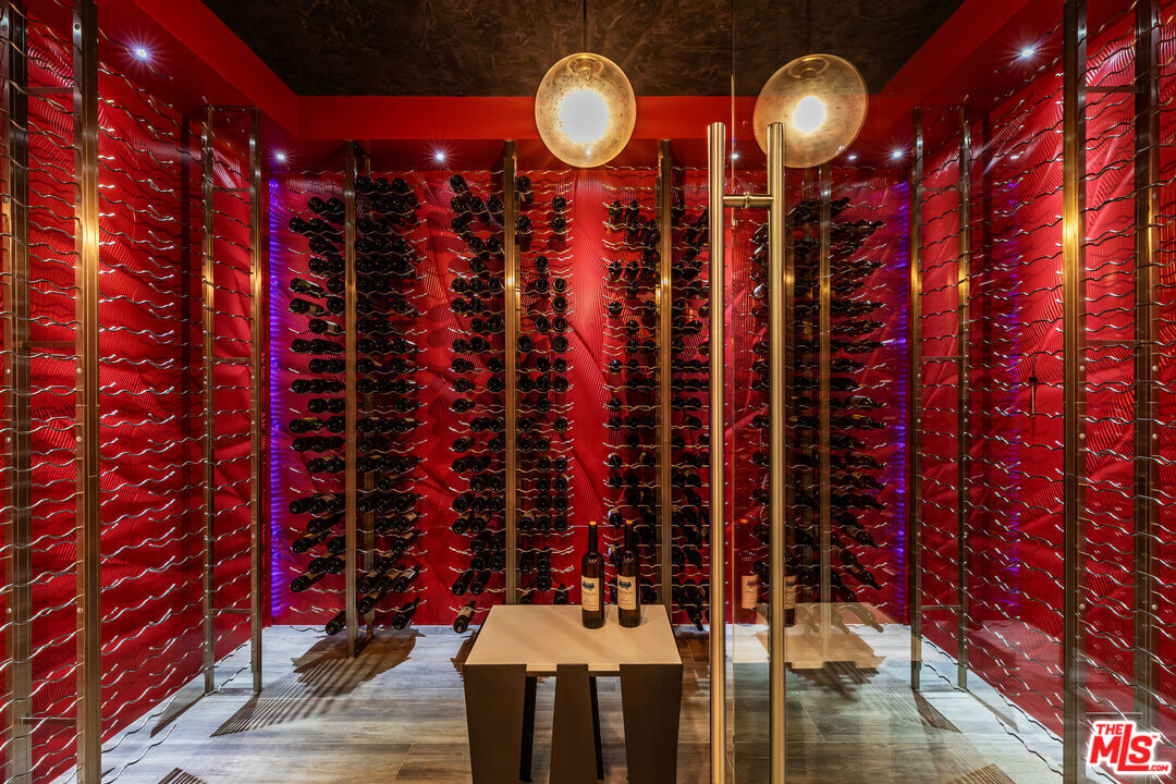 1000 N Norman Pl, Brentwood