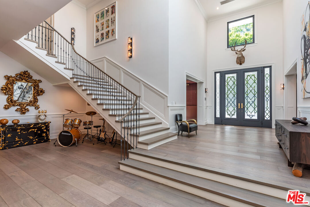 1000 N Norman Pl, Brentwood