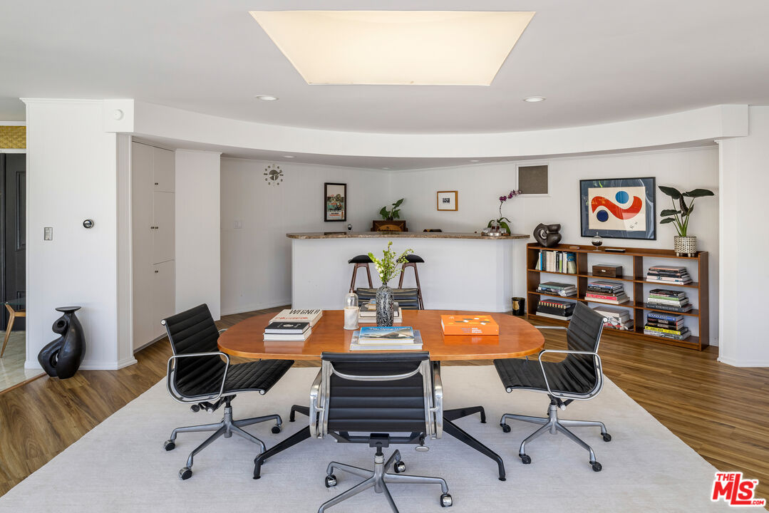 2050 Westridge Rd, Brentwood 