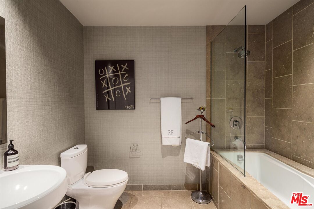 6250 Hollywood Blvd Unit: 6K