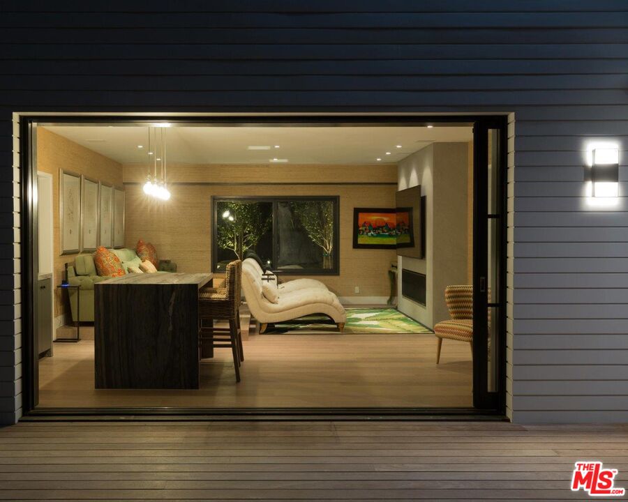 7310 Birdview Ave, Malibu 