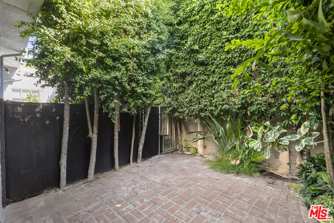 9762 Gregory Way, Beverly Hills 