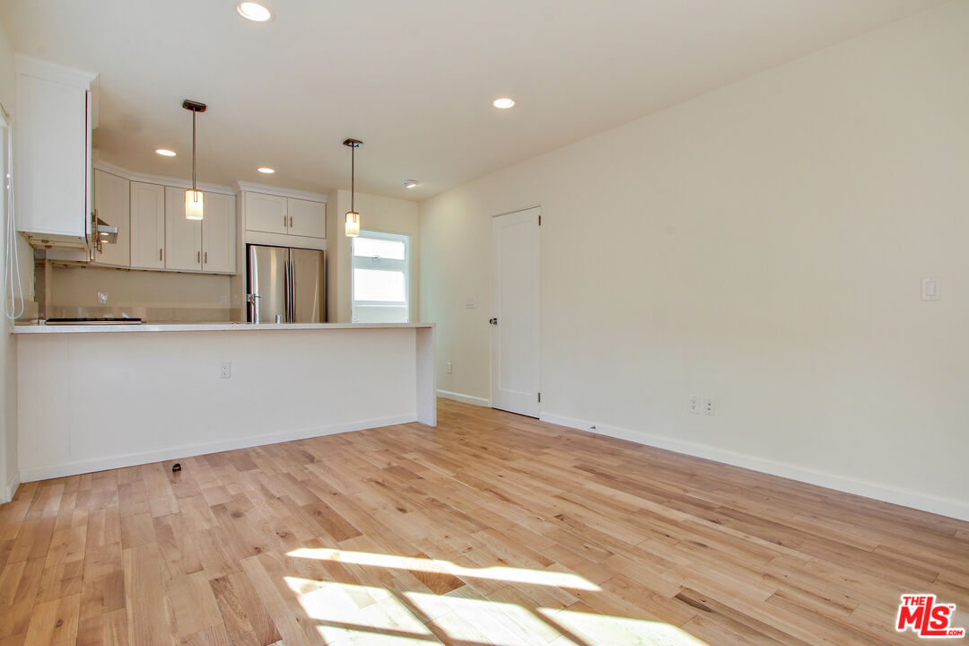 836 Hilldale Ave, West Hollywood