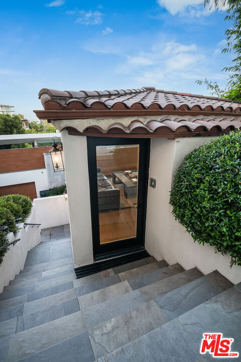 8417 Harold Way, Hollywood Hills