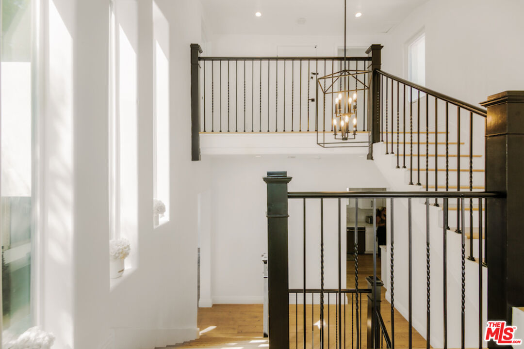 8417 Harold Way, Hollywood Hills