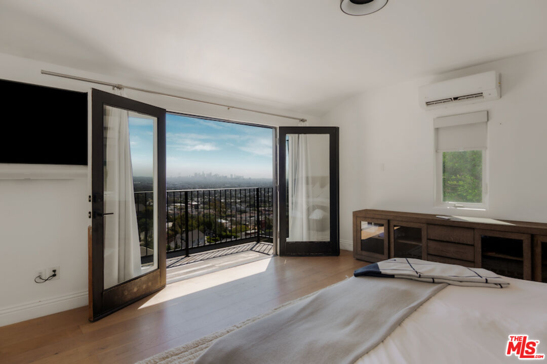 8417 Harold Way, Hollywood Hills