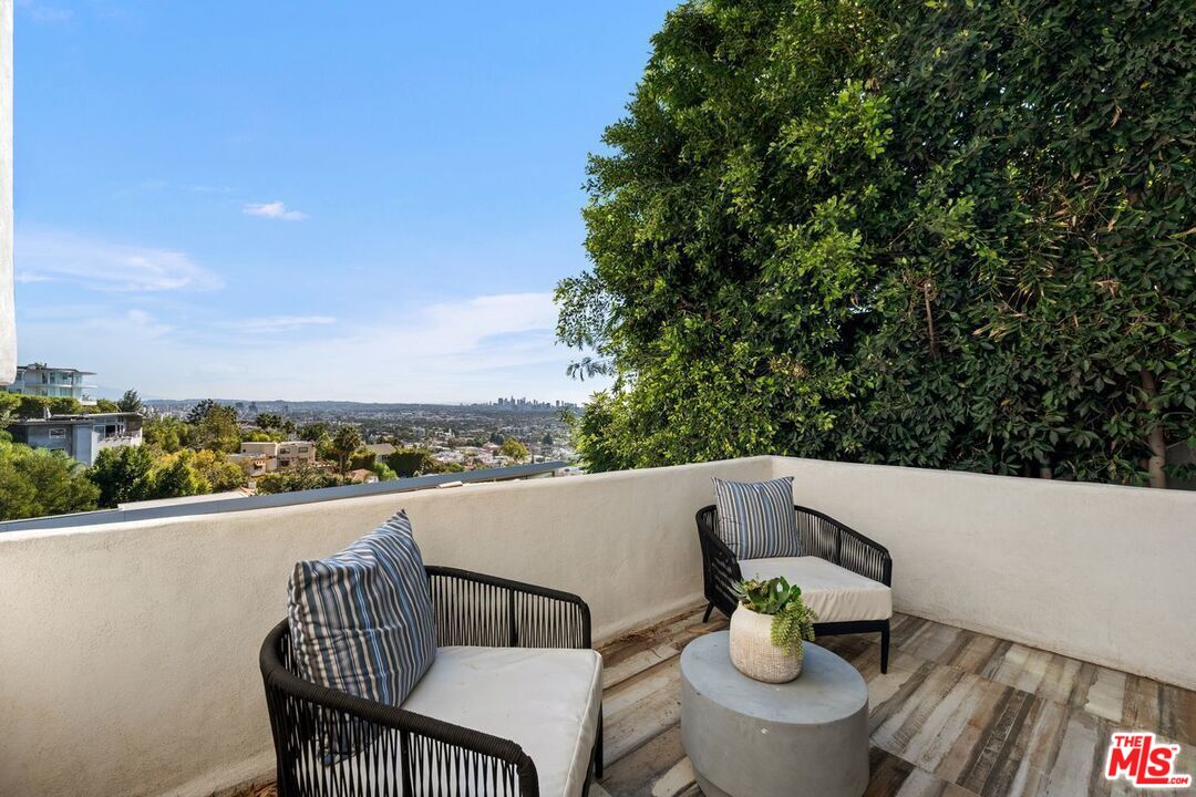 8417 Harold Way, Hollywood Hills