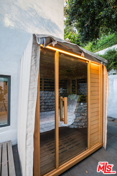 8417 Harold Way, Hollywood Hills